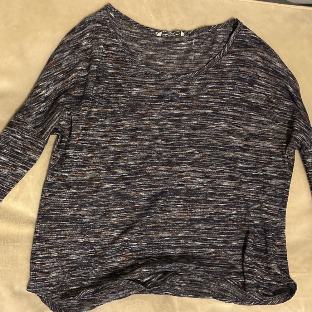 Women’s BKE long sleeve multicolored shirt